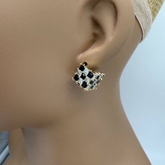 CZ CUBE CHECKERED GOLD STUD EARRINGS - Picture 5 of 6